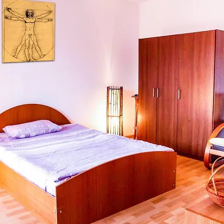 Da Vinci Sunny Studio Apartment Bukarest
